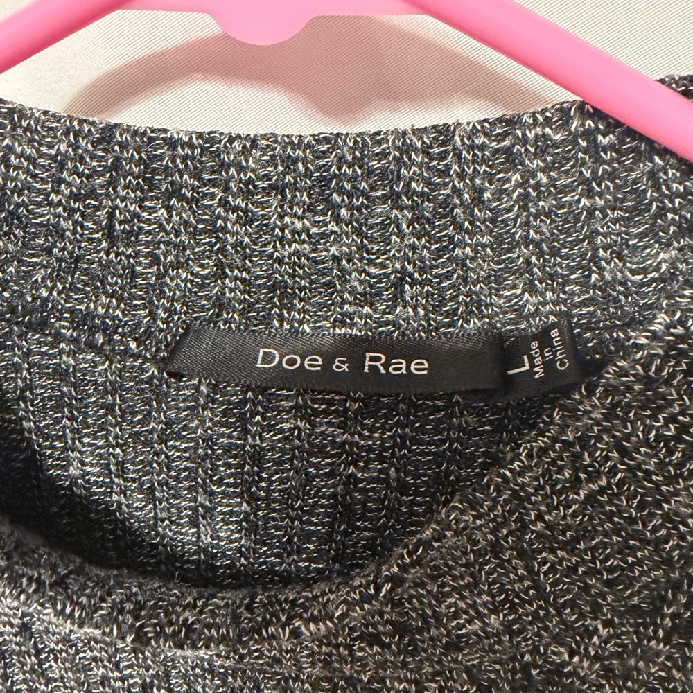 Doe & Rae Mixed Material Top Size Large - Picture 5 of 9